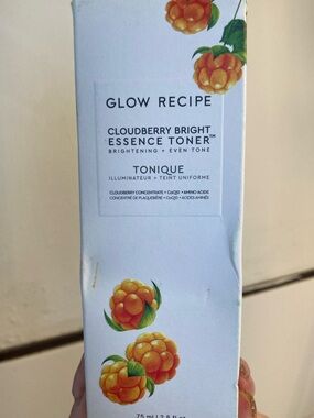 2/$50 💸 Glow Recipe Cloudberry Bright Essence Toner